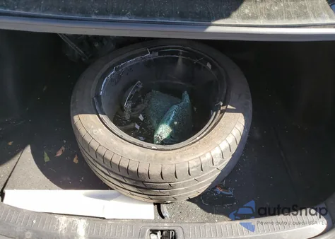 2020 Toyota Corolla Se z USA, uszkodzony, nr VIN 5YFM4RCE8LP049183